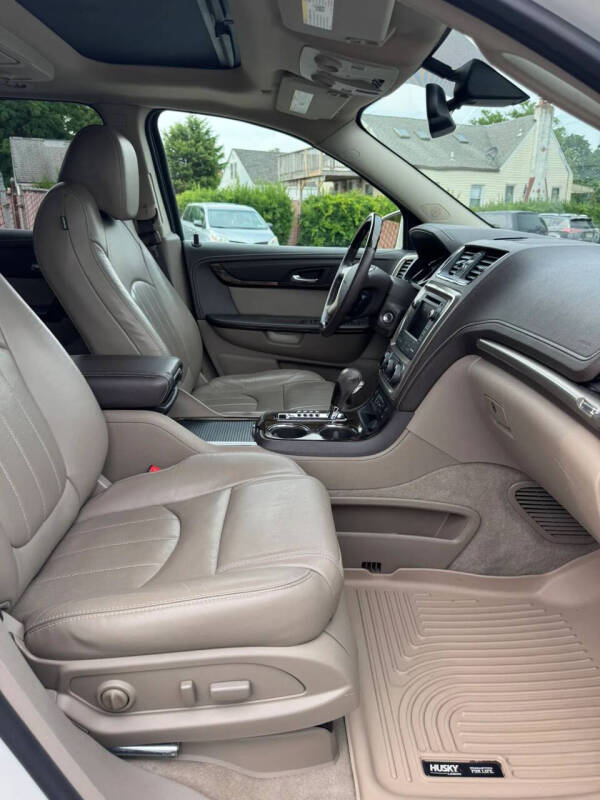 2014 GMC Acadia Denali