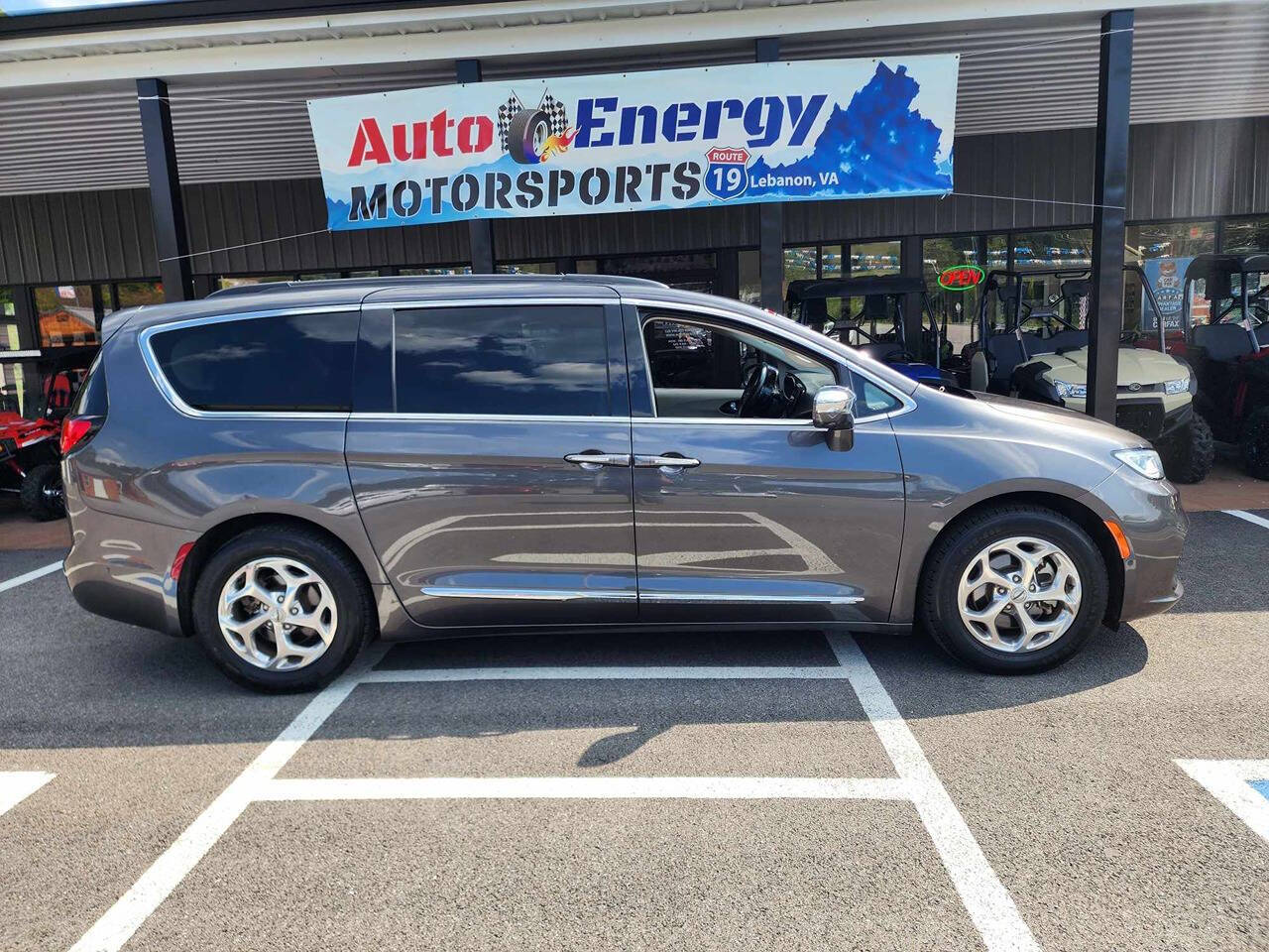 2022 Chrysler Pacifica for sale at Auto Energy in Lebanon, VA