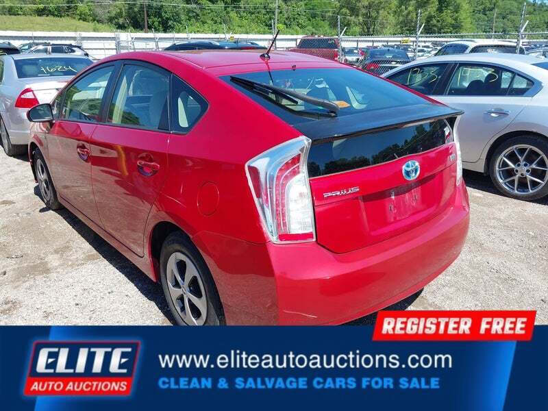 2013 Toyota Prius Two
