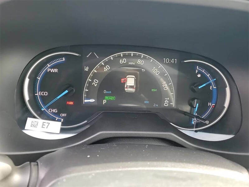 2025 Toyota RAV4 Hybrid XLE