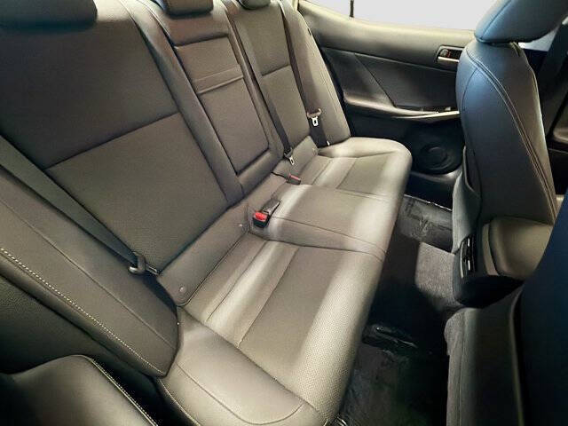 2019 Lexus IS 300