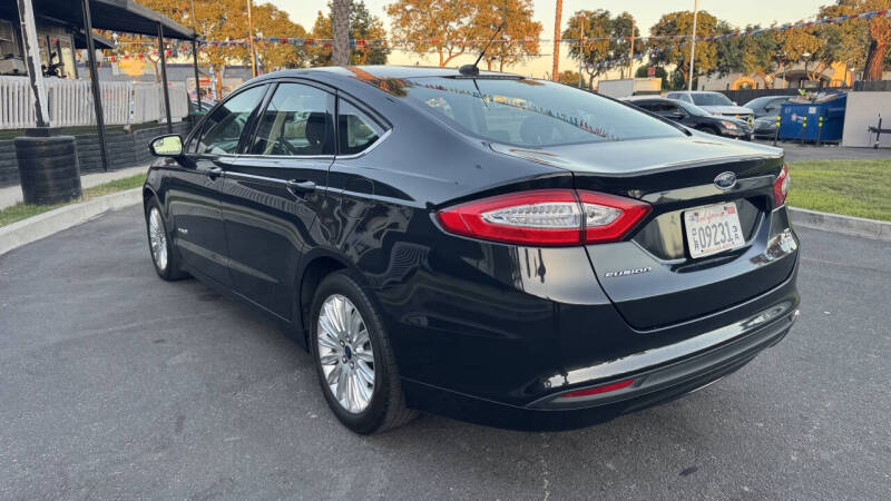 2014 Ford Fusion Hybrid SE