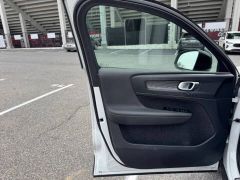 2022 Volvo XC40 Recharge Twin Plus