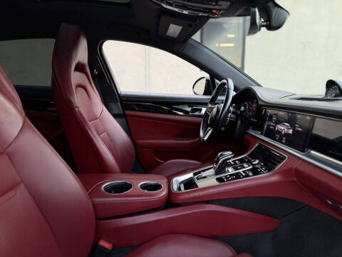 2020 Porsche Panamera 4S