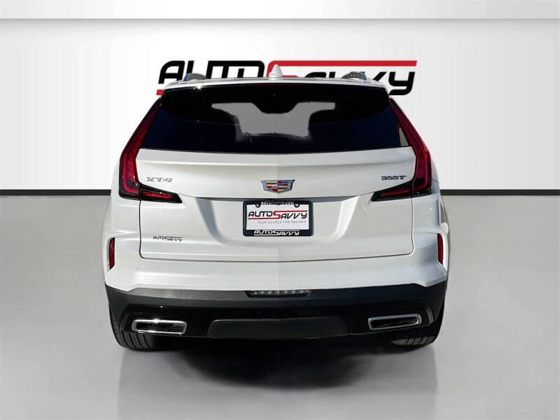 2024 Cadillac XT4 Premium Luxury