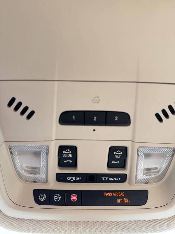 2021 GMC Acadia Denali