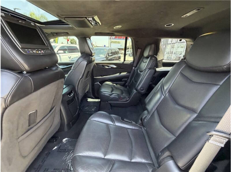 2019 Cadillac Escalade Platinum