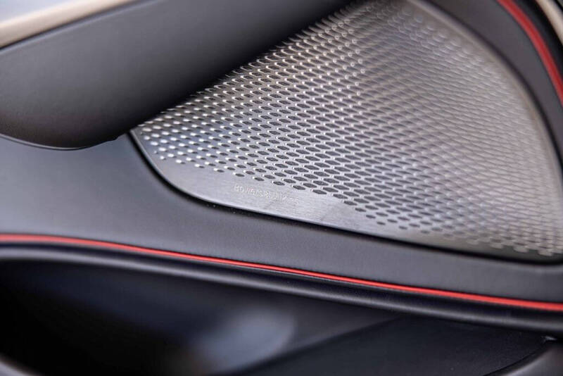 2026 Aston Martin DBX S