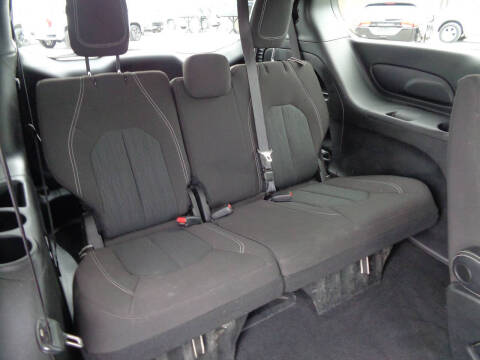 2022 Chrysler Pacifica Touring