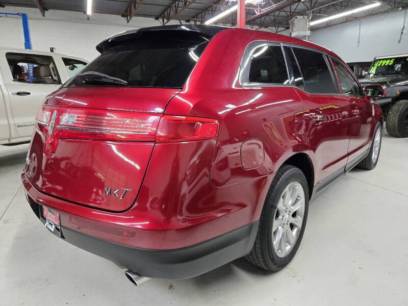 2014 Lincoln MKT