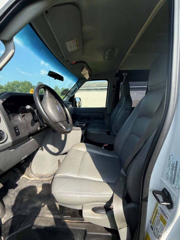 2009 Ford E-Series E-250