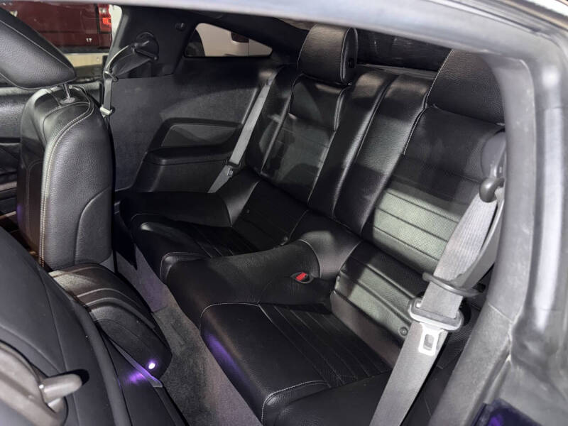 2011 Ford Mustang V6 Premium