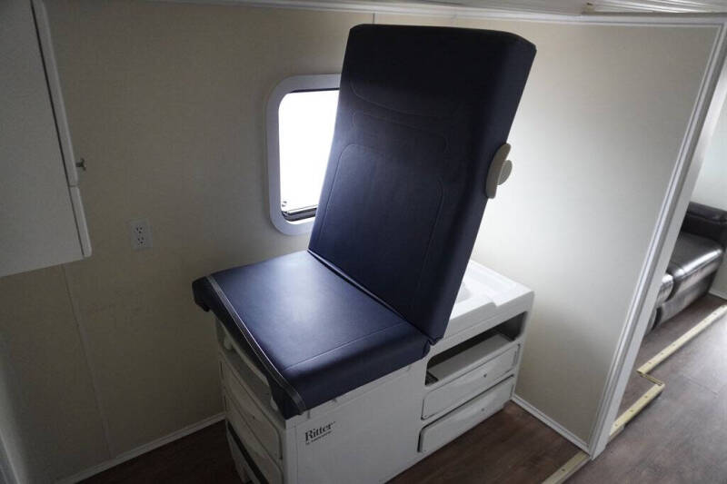 2015 Freightliner XCS Chassis