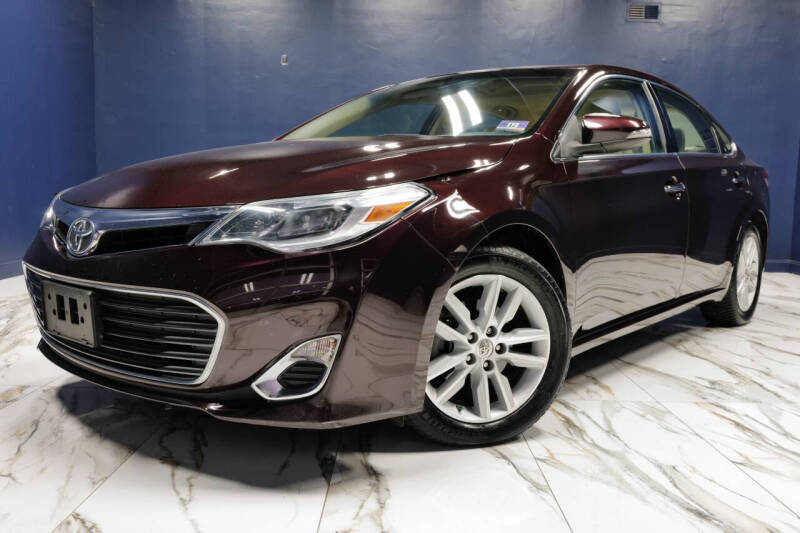 2013 Toyota Avalon XLE Premium's photo