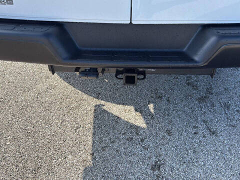 2025 Chevrolet Express 2500