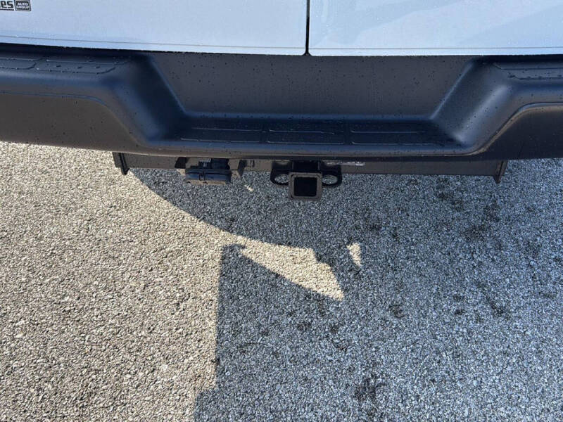 2025 Chevrolet Express 2500