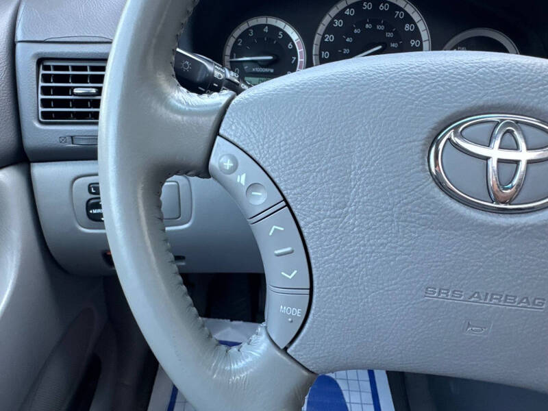 2004 Toyota Sienna XLE 7 Passenger