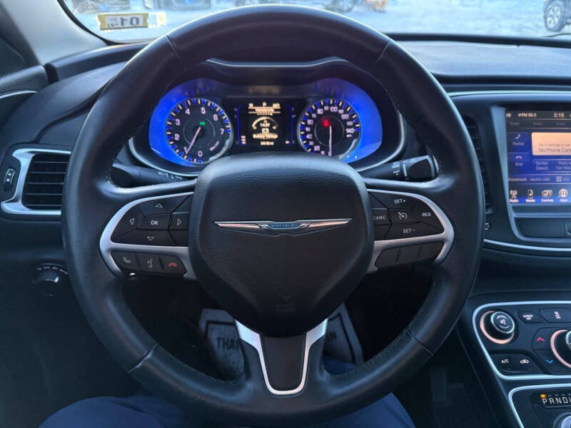 2015 Chrysler 200 Limited