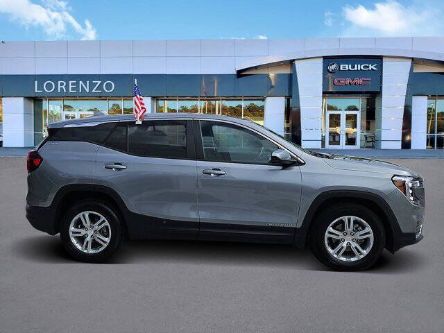 2024 GMC Terrain SLE