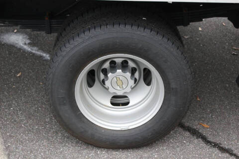 2025 Chevrolet Express 3500