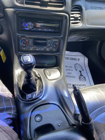 2004 Chevrolet Corvette