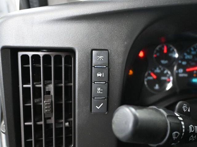 2022 Chevrolet Express 2500