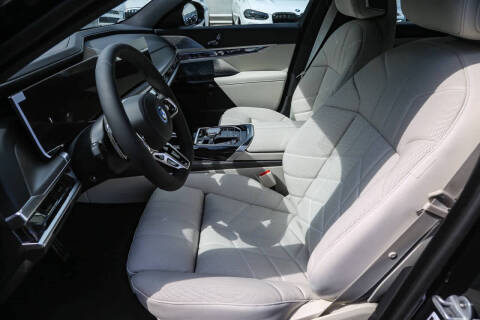2025 BMW 7 Series 750e xDrive
