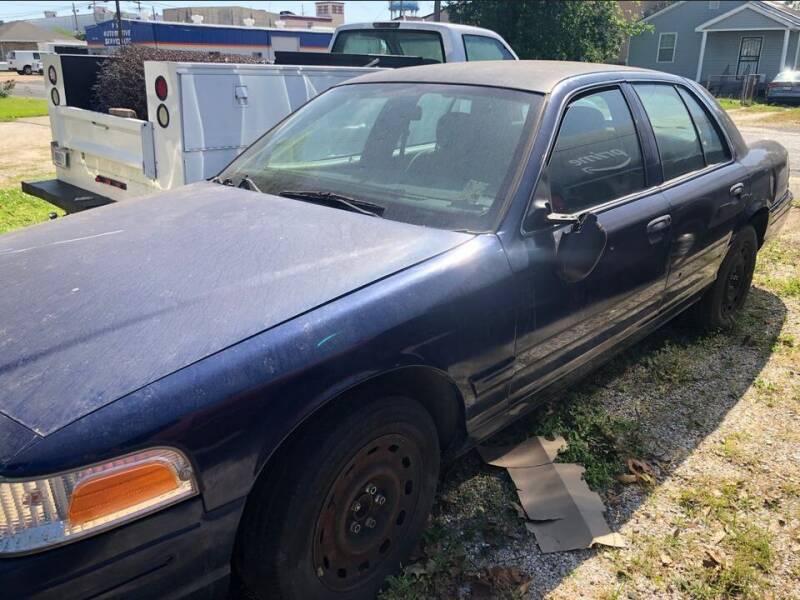 2004 Ford Crown Victoria for sale at Crescent Collision Inc. in Jefferson LA