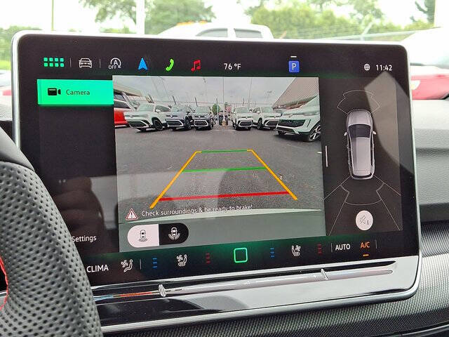 2025 Volkswagen Golf GTI SE