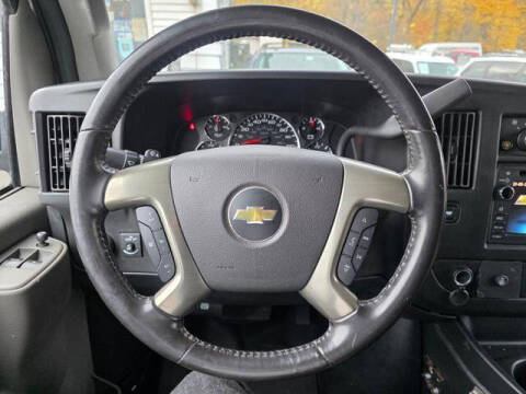 2017 Chevrolet Express LT 2500