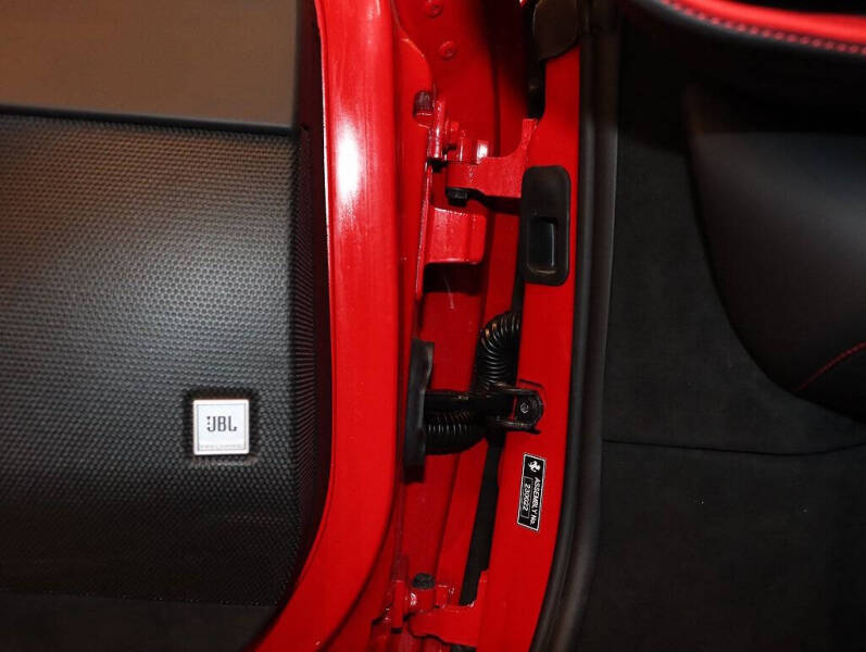 2024 Ferrari 296 GTS