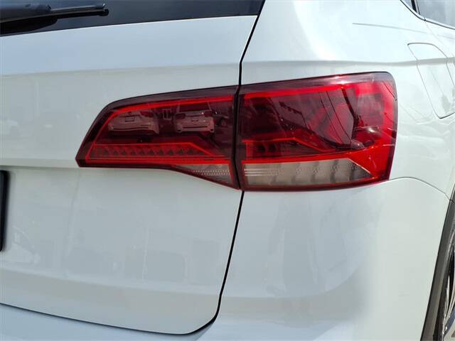 2024 Volkswagen Taos SE