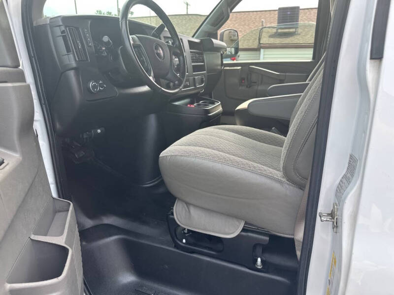 2021 GMC Savana 2500