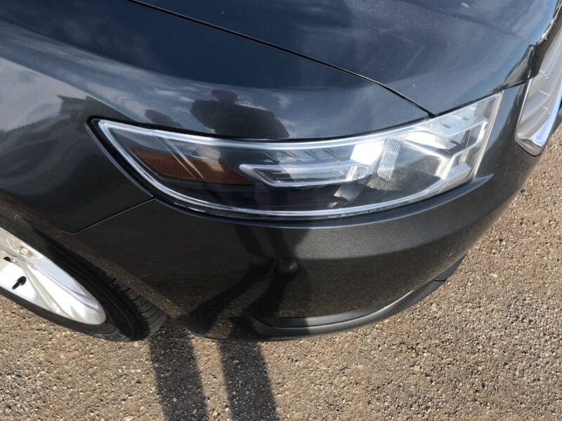 2015 Ford Taurus SEL