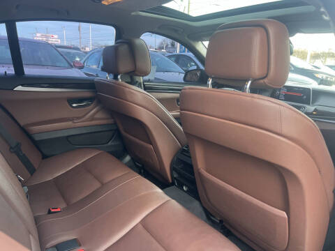 2013 BMW 5 Series 528i