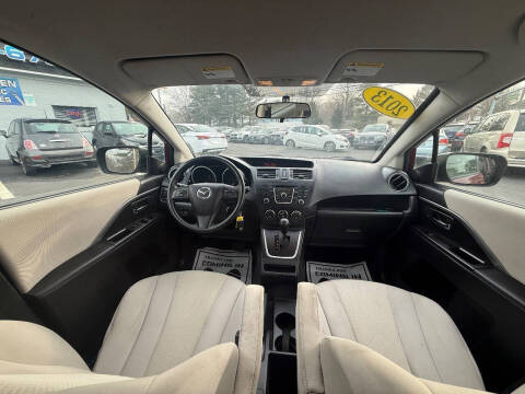 2013 Mazda MAZDA5 Sport