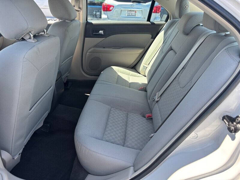 2012 Ford Fusion SE