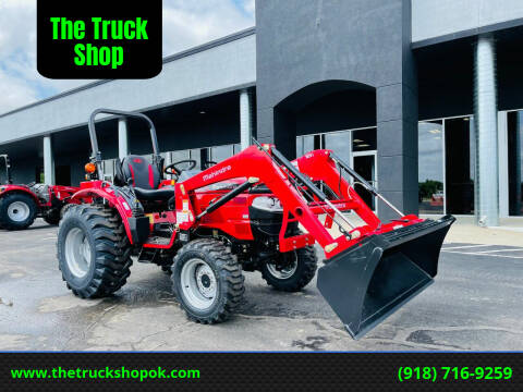 2021 Mahindra 1626 Shuttle