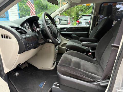 2016 Dodge Grand Caravan American Value Package