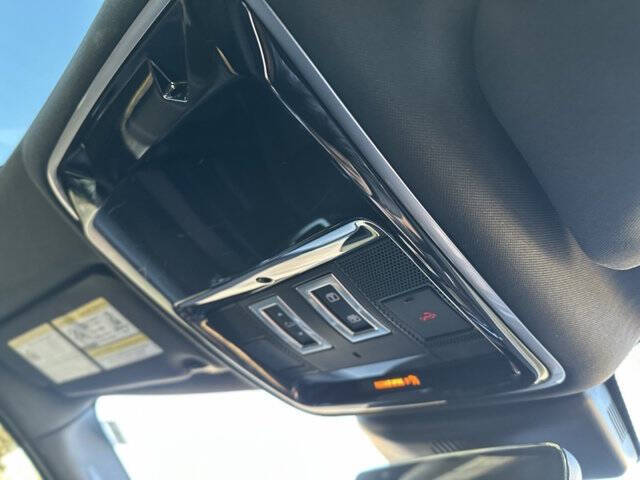 2020 Land Rover Range Rover Velar P340 R-Dynamic S