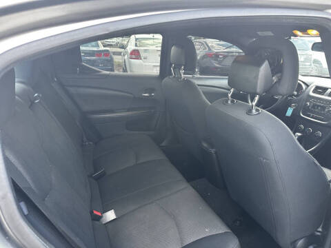 2013 Dodge Avenger SE V6