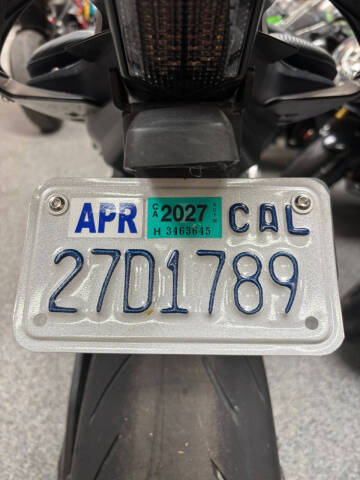 2017 Yamaha YZF-R1