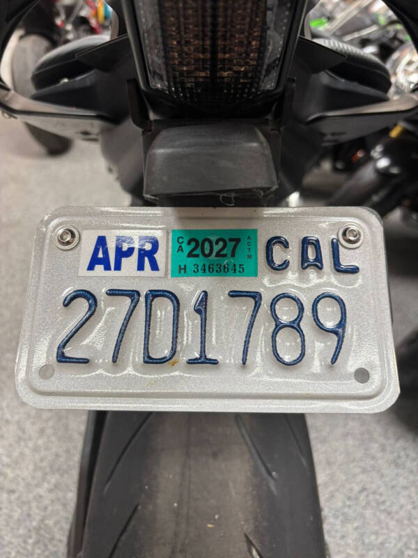 2017 Yamaha YZF-R1
