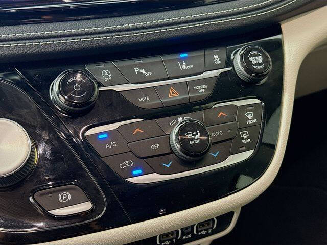 2022 Chrysler Pacifica Touring L