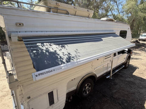 2013 Ford LANCE CAMPER 19