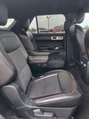 2022 Ford Explorer ST-Line