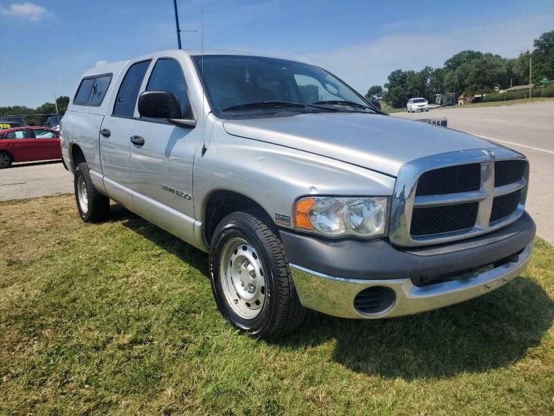 2004 Dodge Ram Pickup 1500 for sale at JJ's Auto Sales in Independence MO