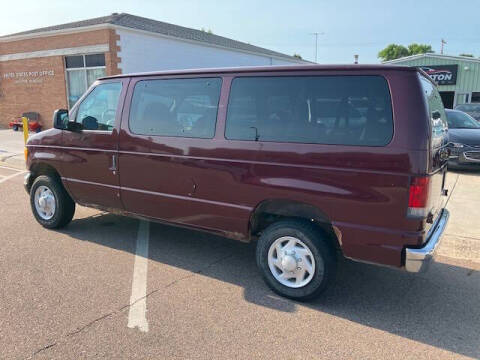 2006 Ford E-Series E-350 SD XLT