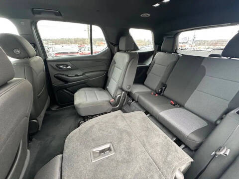 2022 Chevrolet Traverse LT Cloth