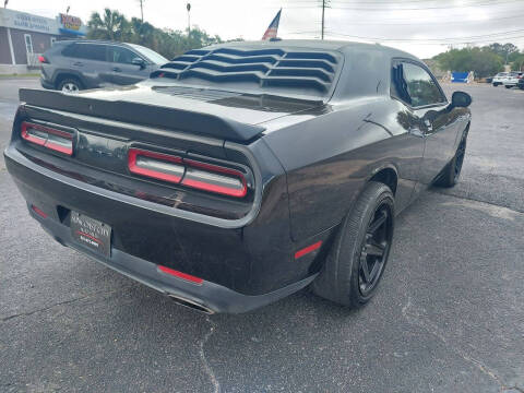 2022 Dodge Challenger SXT